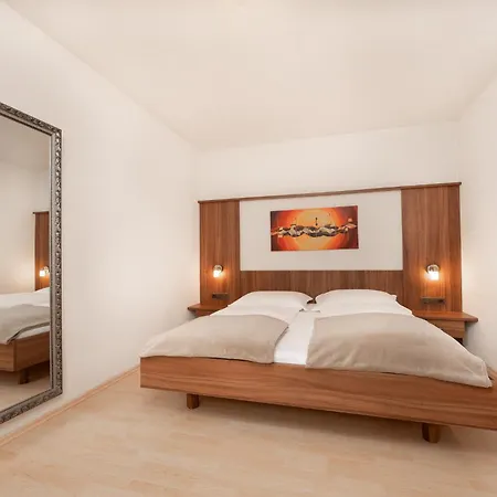 Rauth Apartment